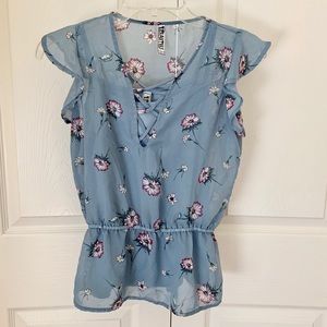 Light blue floral 2 piece youth large